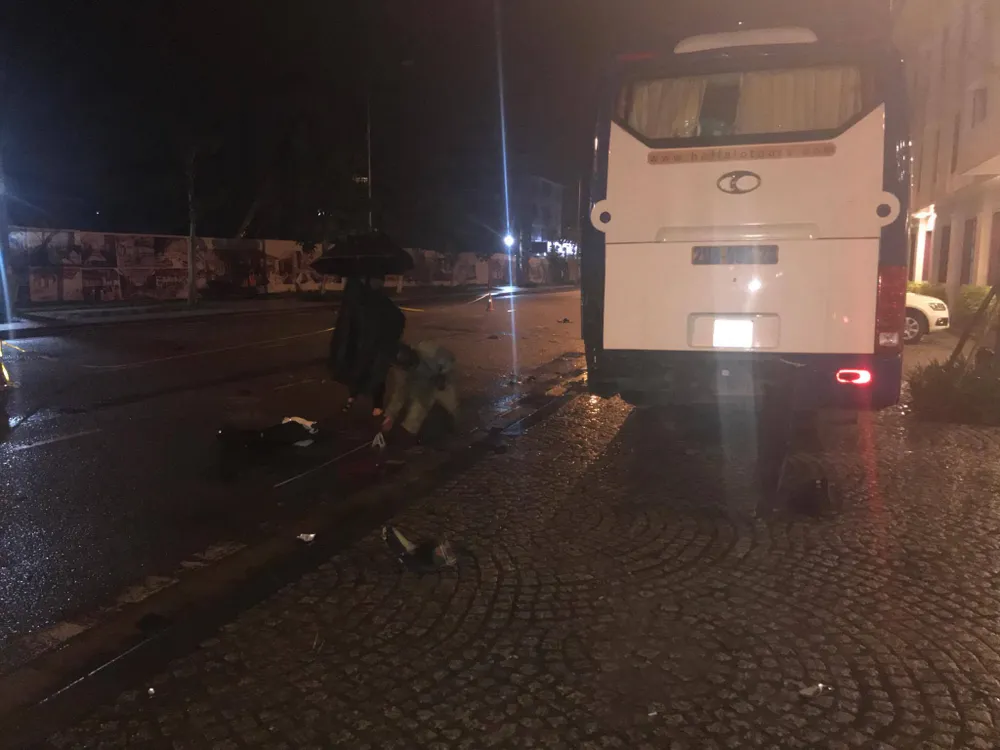 Ô tô gây tai nạn liên hoàn khiến 2 người thương vong ảnh 3