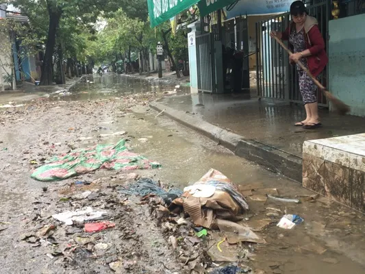 Thừa Thiên - Huế khắc phục hậu quả lũ lụt ảnh 3 Thừa Thiên - Huế khắc phục hậu quả lũ lụt ảnh 3