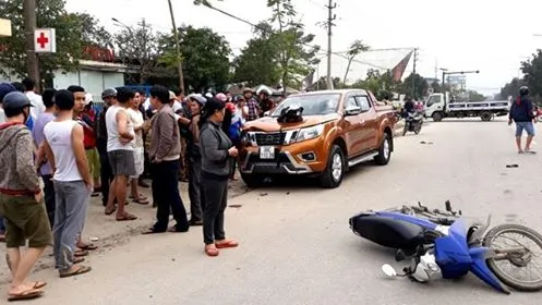 Đại úy CSGT bị ô tô tông khi làm nhiệm vụ đã qua cơn nguy kịch ảnh 2 Đại úy CSGT bị ô tô tông khi làm nhiệm vụ đã qua cơn nguy kịch ảnh 2