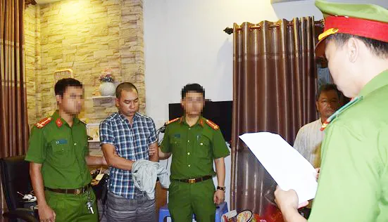 Khen thưởng Ban chuyên án phá vụ đánh bạc 100 tỷ đồng ảnh 1