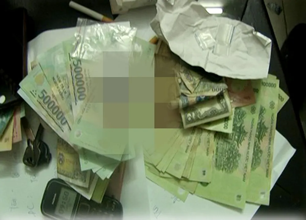 Phát hiện 27 thanh thiếu niên thuê nhà nghỉ “chơi” ma túy tại Huế  ảnh 1