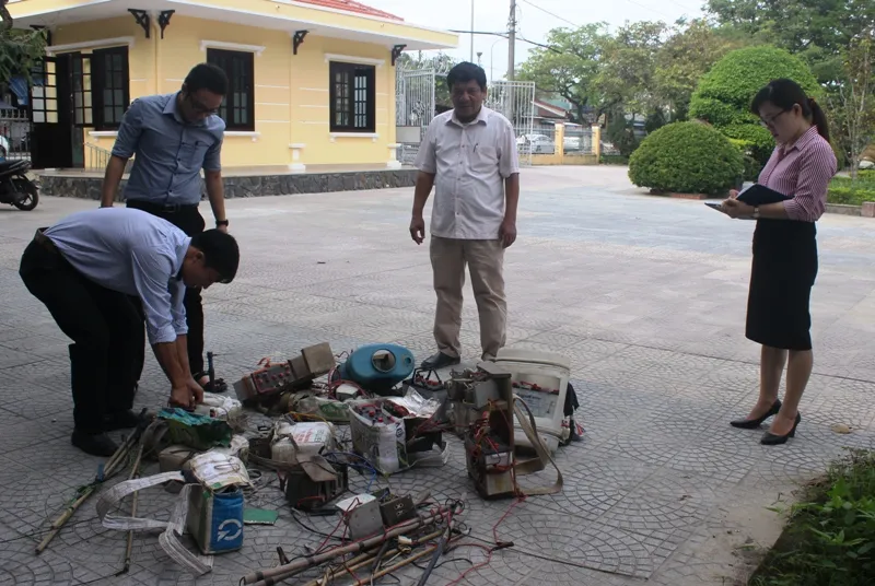Tiêu hủy nhiều tang vật đánh bắt hủy diệt tại Thừa Thiên – Huế ảnh 1 Tiêu hủy nhiều tang vật đánh bắt hủy diệt tại Thừa Thiên – Huế ảnh 1