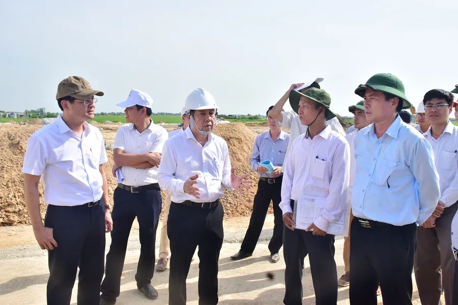 Thừa Thiên - Huế: Cầu 32 tỷ đồng xây xong chỉ để... ngắm ảnh 3 Thừa Thiên - Huế: Cầu 32 tỷ đồng xây xong chỉ để... ngắm ảnh 3
