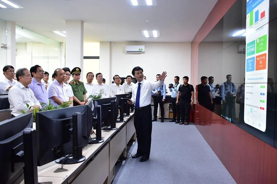 Thủ tướng Nguyễn Xuân Phúc thăm Nhà lưu niệm Chủ tịch Hồ Chí Minh tại Huế ảnh 4 Thủ tướng Nguyễn Xuân Phúc thăm Nhà lưu niệm Chủ tịch Hồ Chí Minh tại Huế ảnh 4