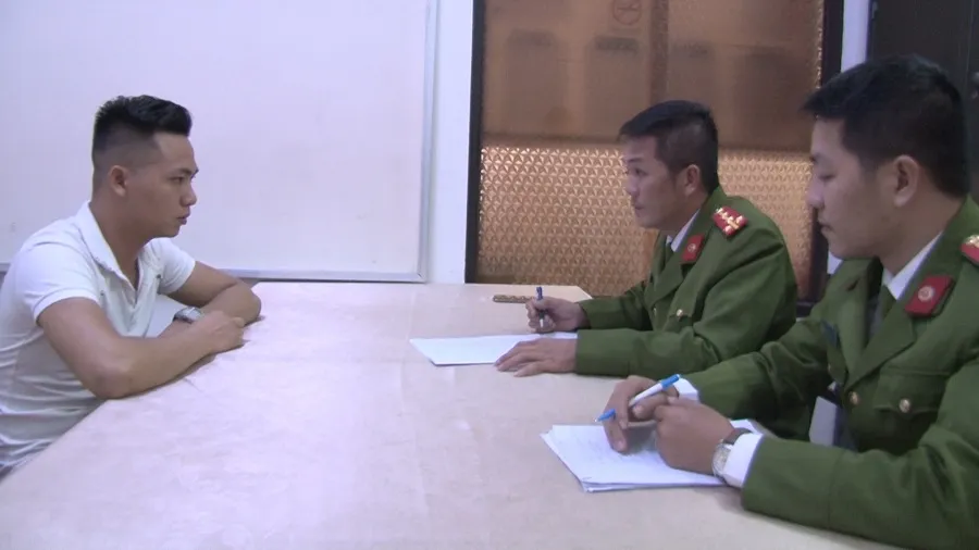 Bắt nhóm đối tượng đến Huế cho vay nặng lãi vượt 36,5 lần quy định ảnh 3 Bắt nhóm đối tượng đến Huế cho vay nặng lãi vượt 36,5 lần quy định ảnh 3