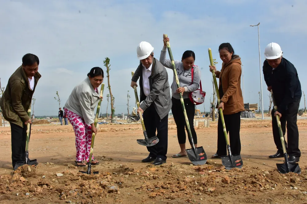 Xây 25 ngôi nhà cho các hộ nghèo di dời ra khỏi Kinh thành Huế ảnh 2