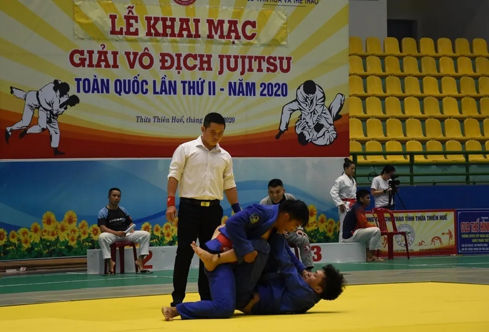 Các VĐV tranh tài sau lễ khai mạc Giải Vô địch Jujitsu toàn quốc lần thứ II năm 2020
