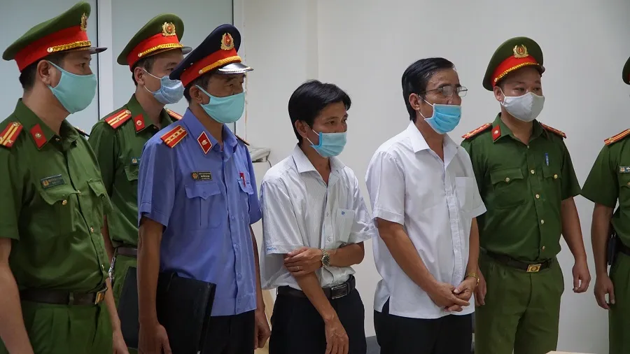 Khởi tố thêm 3 chuyên viên trong vụ kê khống 353 mộ giả ảnh 1 Khởi tố thêm 3 chuyên viên trong vụ kê khống 353 mộ giả ảnh 1
