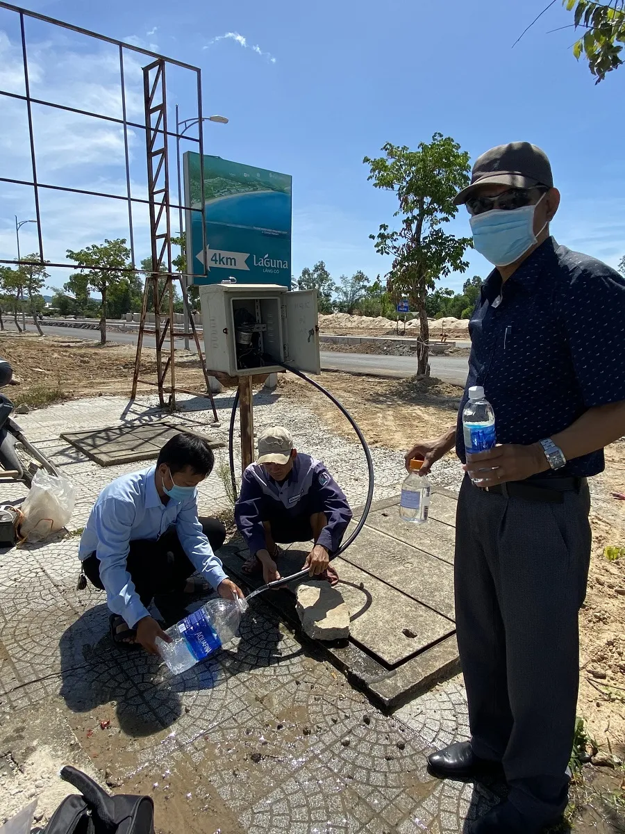 Sự cố nhà máy Chân Mây cung cấp nước bẩn, đục cho người dân: Lấy mẫu xét nghiệm chất lượng nước ảnh 2