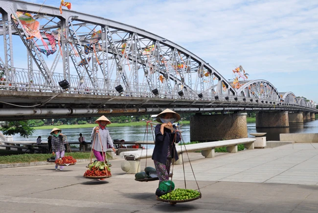 Thừa Thiên - Huế hỗ trợ mỗi người bán hàng rong 1,5 triệu đồng ảnh 1 Thừa Thiên - Huế hỗ trợ mỗi người bán hàng rong 1,5 triệu đồng ảnh 1