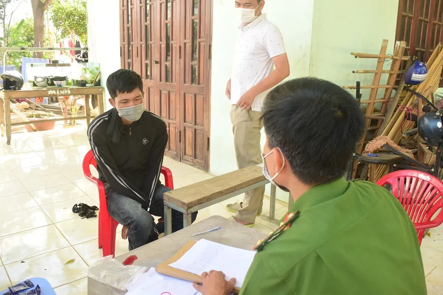 Bắt đối tượng tàng trữ 3.000 viên nén nghi hồng phiến ảnh 2