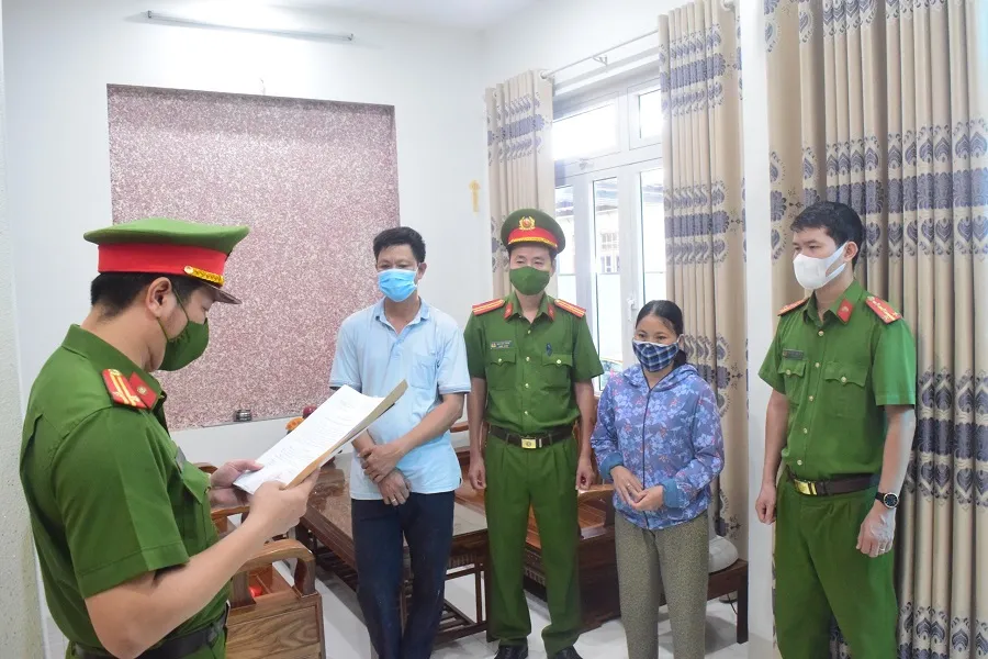 Khởi tố bị can lừa đảo chiếm đoạt gần 34 tỷ đồng ảnh 2 Khởi tố bị can lừa đảo chiếm đoạt gần 34 tỷ đồng ảnh 2