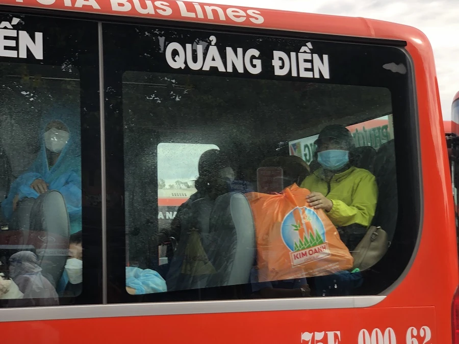 600 người dân từ TPHCM về Huế bằng chuyến tàu miễn phí ảnh 5 600 người dân từ TPHCM về Huế bằng chuyến tàu miễn phí ảnh 5