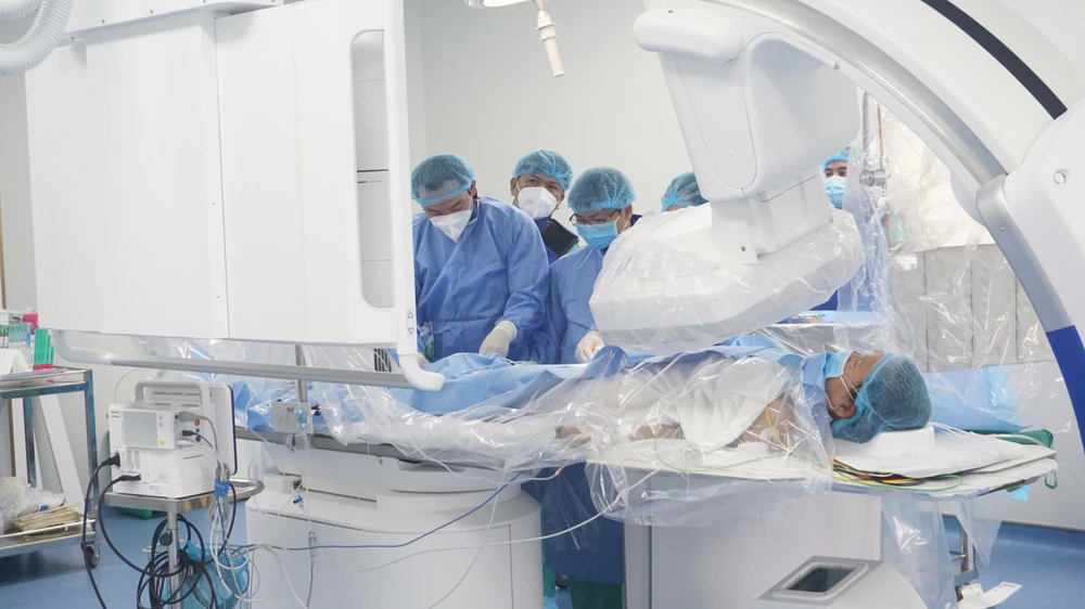 Bệnh viện Trung ương Huế cơ sở 2 đưa vào hoạt động Trung tâm can thiệp tim mạch - đột quỵ ảnh 2 Bệnh viện Trung ương Huế cơ sở 2 đưa vào hoạt động Trung tâm can thiệp tim mạch - đột quỵ ảnh 2