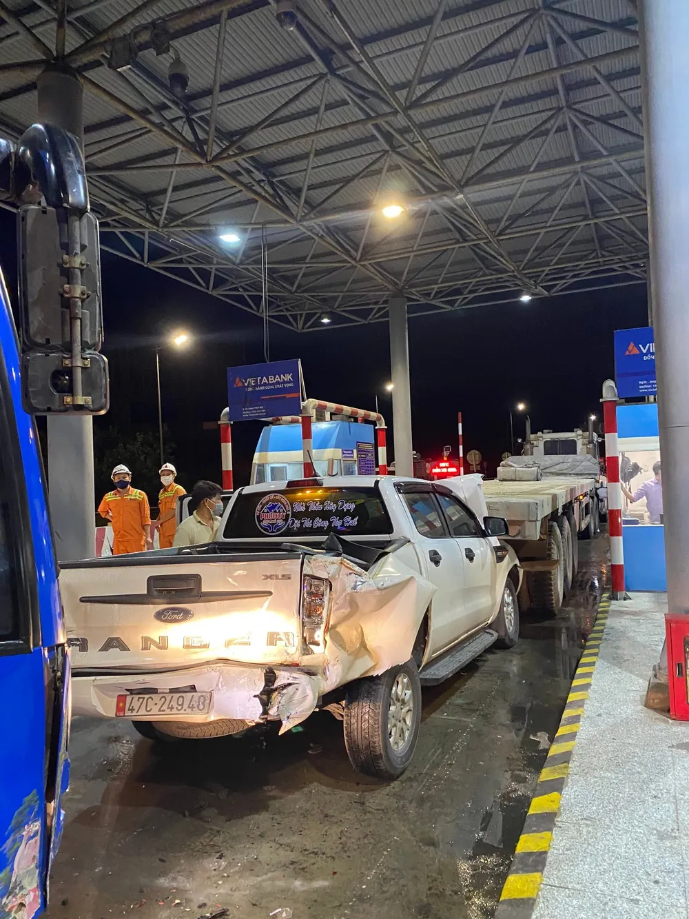 Tai nạn liên hoàn tại trạm thu phí BOT Bắc Hải Vân ảnh 4