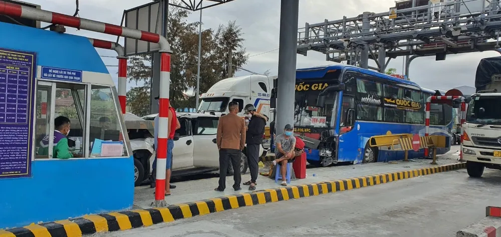 Tai nạn liên hoàn tại trạm thu phí BOT Bắc Hải Vân ảnh 7