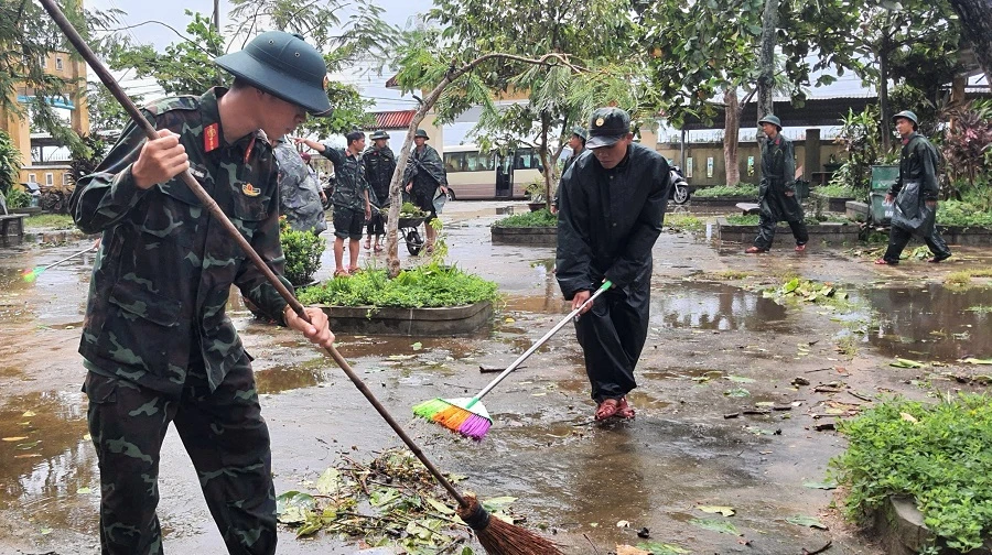 Thừa Thiên - Huế: Đề nghị Trung ương hỗ trợ khắc phục hậu quả bão số 4 ảnh 3 Thừa Thiên - Huế: Đề nghị Trung ương hỗ trợ khắc phục hậu quả bão số 4 ảnh 3