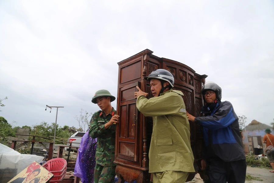 Thừa Thiên - Huế: Đề nghị Trung ương hỗ trợ khắc phục hậu quả bão số 4 ảnh 1 Thừa Thiên - Huế: Đề nghị Trung ương hỗ trợ khắc phục hậu quả bão số 4 ảnh 1