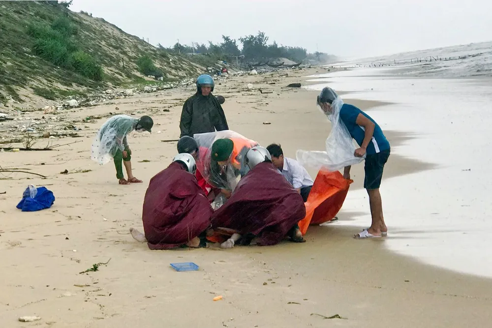 Thi thể người phụ nữ trôi dạt bờ biển Thi thể người phụ nữ trôi dạt bờ biển