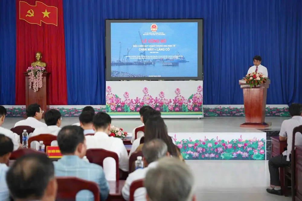 Công bố Quyết định của Thủ tướng Chính phủ về việc phê duyệt điều chỉnh Quy hoạch chung xây dựng Khu kinh tế Chân Mây - Lăng Cô, đến năm 2045, tỷ lệ 1/10.000 FB_IMG_1753264108995.jpg