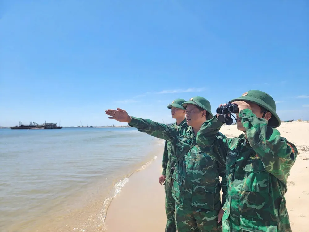 Nỗ lực tìm kiếm ngư dân mất tích IMG_20250810_111404.jpg