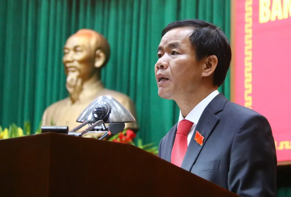 Đồng chí Nguyễn Văn Phương được bầu giữ chức Bí thư Thành ủy Huế IMG_20251003_202135.jpg