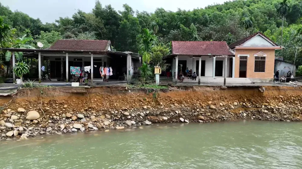 Sạt-lở-Khe-Tre 3.jpg