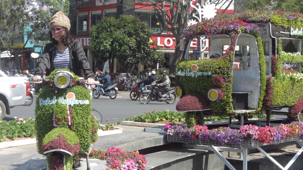 Du xuân Đà Lạt, ngắm xe hoa ảnh 1 Du xuân Đà Lạt, ngắm xe hoa ảnh 1