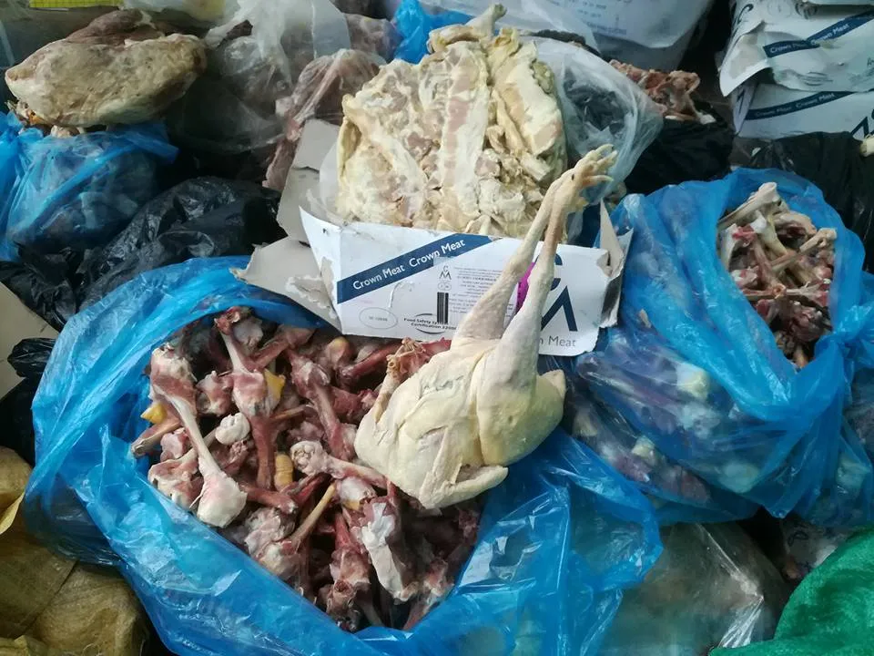  Phát hiện gần 1 tấn thực phẩm đông lạnh “bẩn" ảnh 2