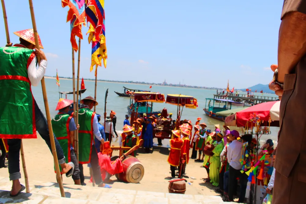 Độc đáo lễ hội đền Lê Khôi ảnh 2