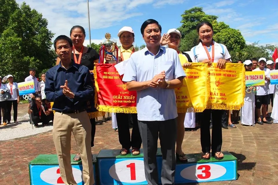 Sôi nổi giải đua thuyền toàn tỉnh Hà Tĩnh ảnh 7 Sôi nổi giải đua thuyền toàn tỉnh Hà Tĩnh ảnh 7