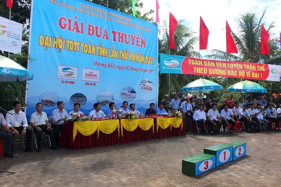 Sôi nổi giải đua thuyền toàn tỉnh Hà Tĩnh ảnh 1 Sôi nổi giải đua thuyền toàn tỉnh Hà Tĩnh ảnh 1