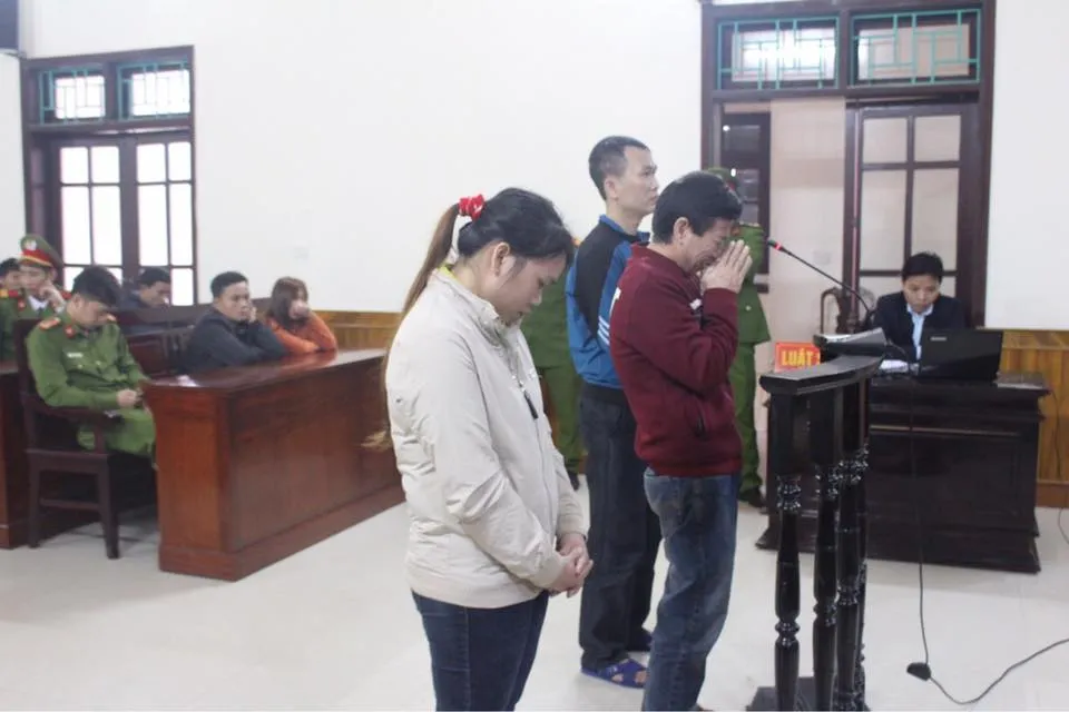 Hai “tú ông” thuê trẻ em về phục vụ quán rồi thay nhau hiếp dâm ảnh 1 Hai “tú ông” thuê trẻ em về phục vụ quán rồi thay nhau hiếp dâm ảnh 1