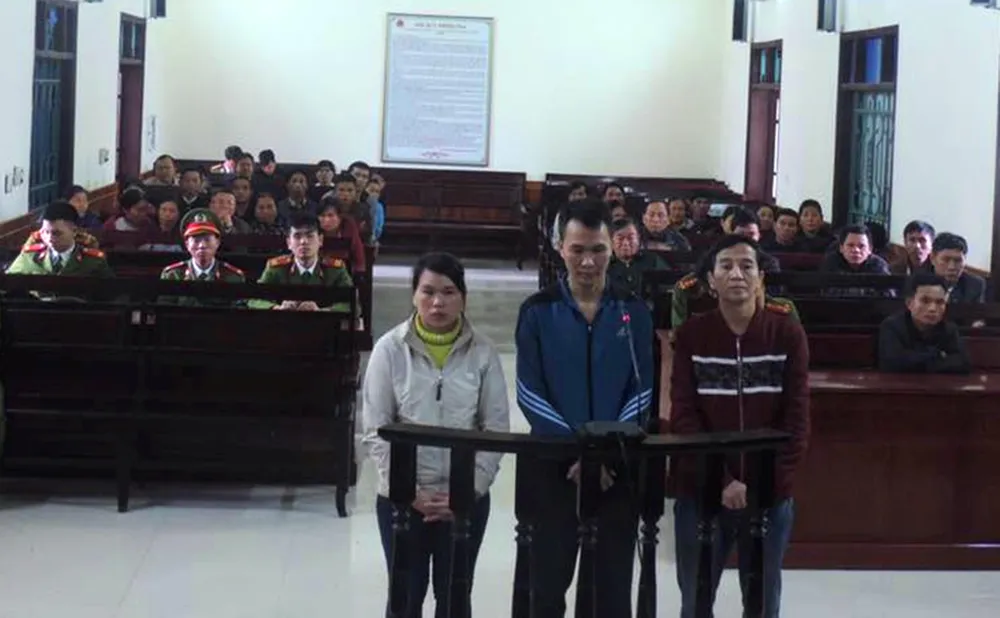 Các bị cáo tại phiên tòa
