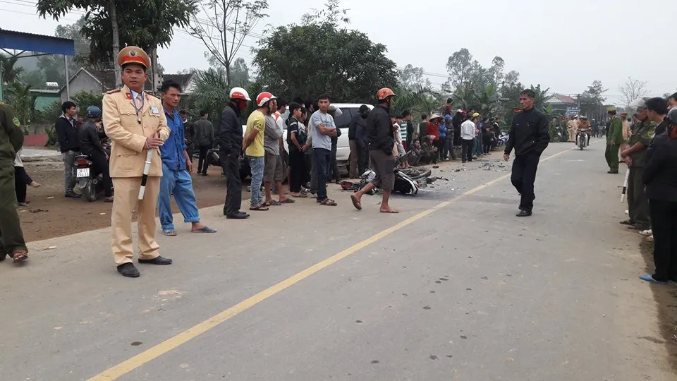 Va chạm giữa xe ô tô và xe máy, 3 người tử vong ở Hà Tĩnh ảnh 2