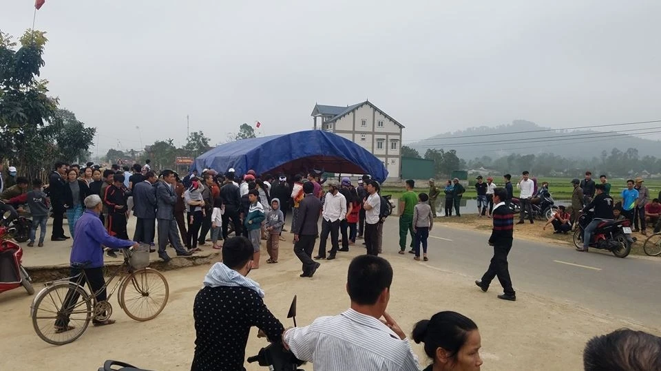 Vụ ôtô va chạm với xe đạp khiến 1 người tử vong: Sẽ không khởi tố vụ án ảnh 2 Vụ ôtô va chạm với xe đạp khiến 1 người tử vong: Sẽ không khởi tố vụ án ảnh 2