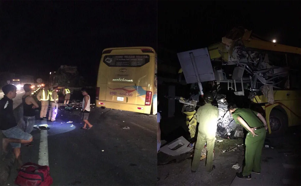 Xe ô tô khách va chạm với container, 16 người thương vong ảnh 1