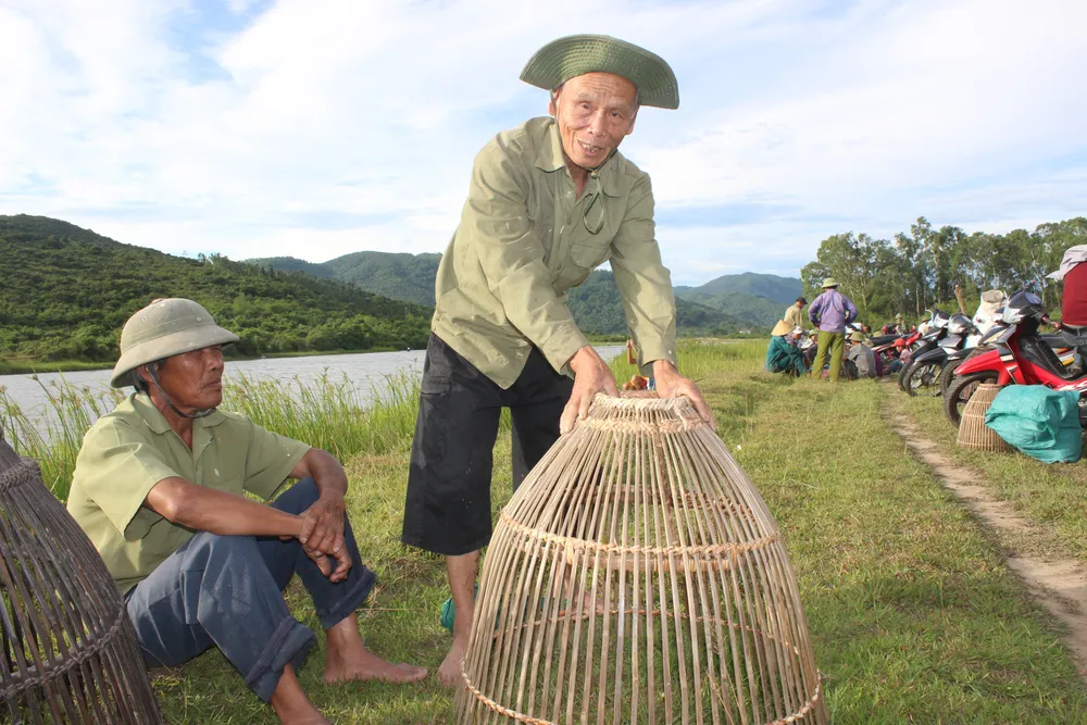 Độc đáo lễ hội đánh cá Đồng Hoa ở Hà Tĩnh ảnh 11