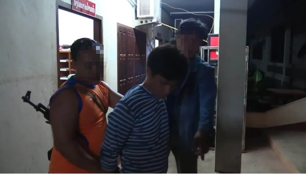 Triệt phá đường dây ma túy xuyên quốc gia, thu giữ 20 bánh heroin và 15kg ma túy đá ảnh 5