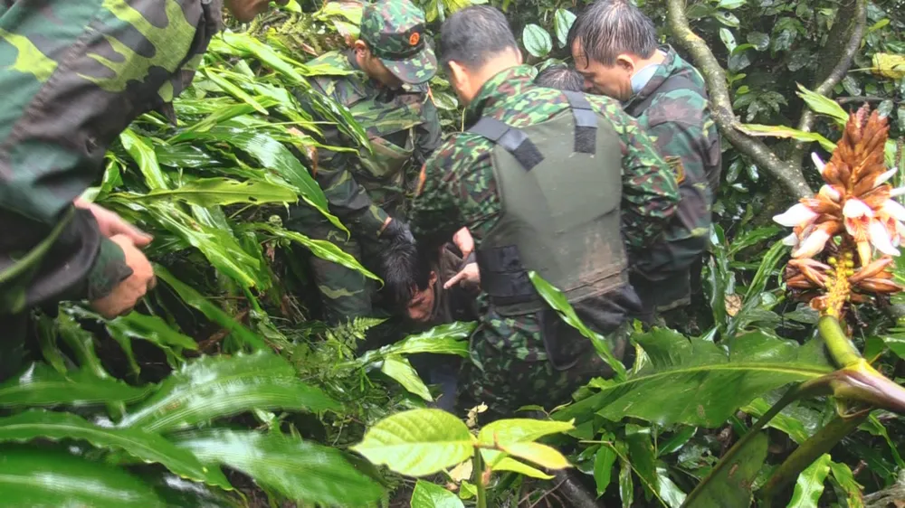 Bắt vụ vận chuyển 60.000 viên ma túy tổng hợp từ Lào vào Việt Nam ảnh 2