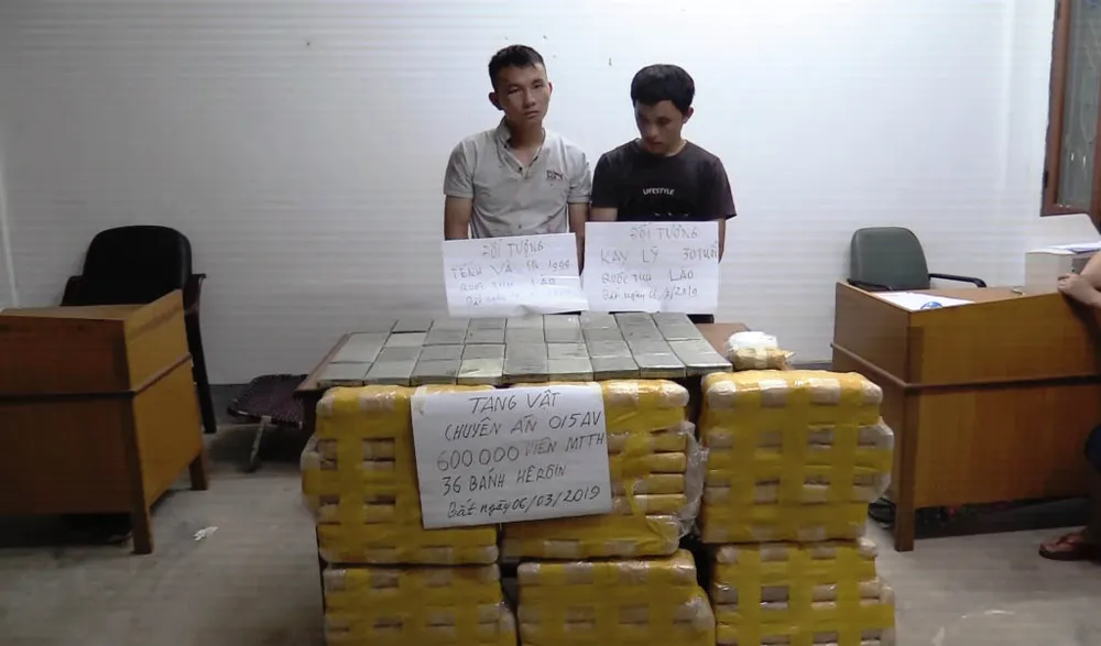 Hai đối tượng bị bắt cùng tang vật ma túy