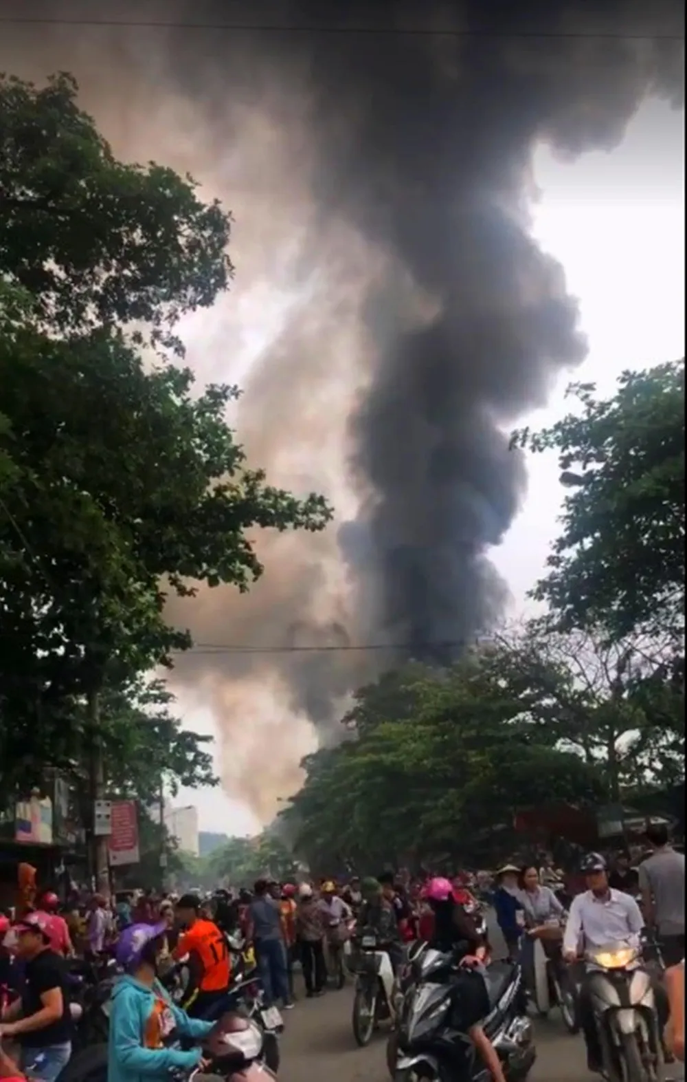 Cháy lớn tại Hà Tĩnh, nhiều nhà dân cùng tài sản bị thiêu rụi   ảnh 2