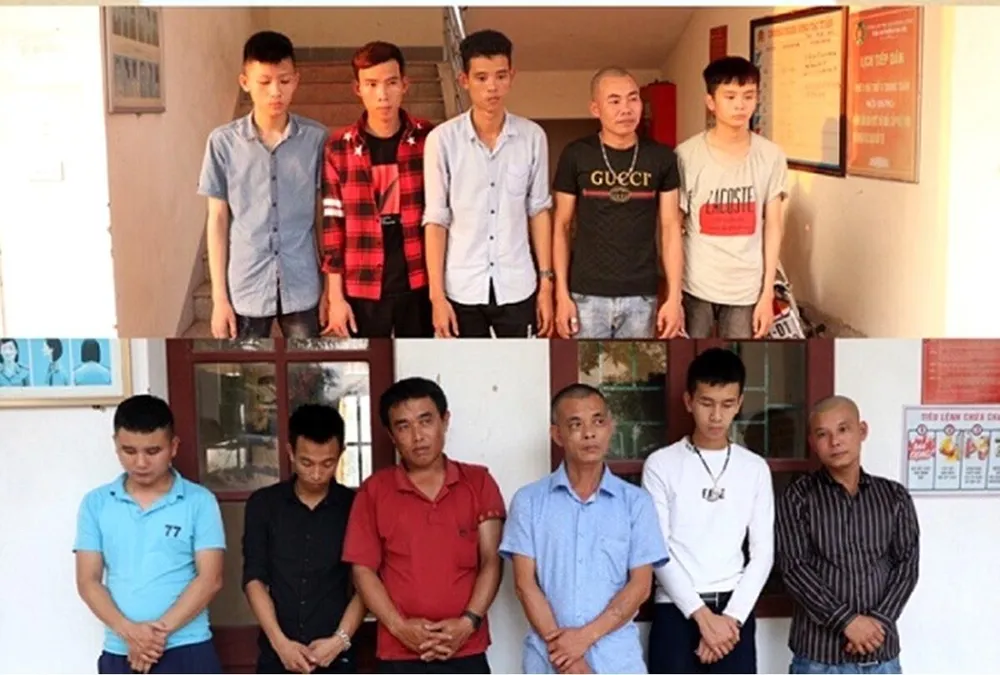 Khởi tố nhóm đối tượng gây rối trật tự công cộng ảnh 2