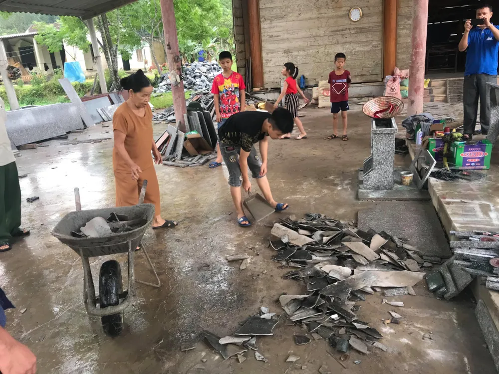 Hà Tĩnh tập trung khắc phục hậu quả lốc xoáy ảnh 2