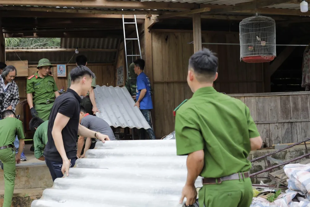 Hà Tĩnh tập trung khắc phục hậu quả lốc xoáy ảnh 4