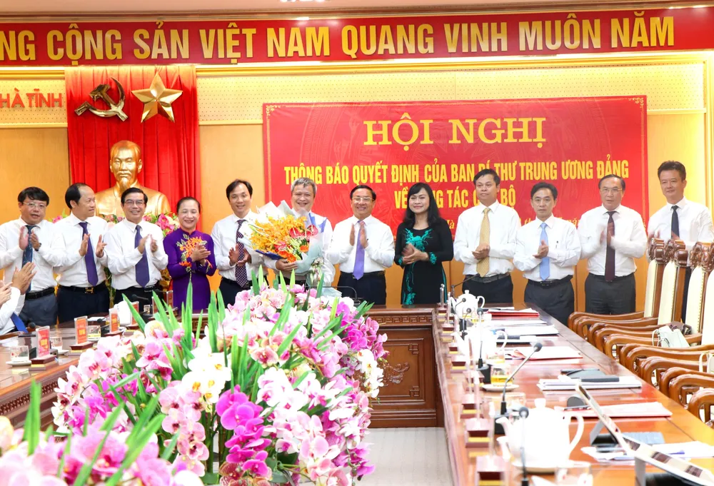 Đồng chí Trần Tiến Hưng giữ chức Phó Bí thư Tỉnh ủy Hà Tĩnh ảnh 2