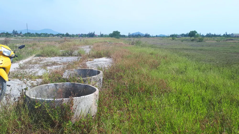 Hoang vắng ở cánh đồng muối Hộ Độ ảnh 8