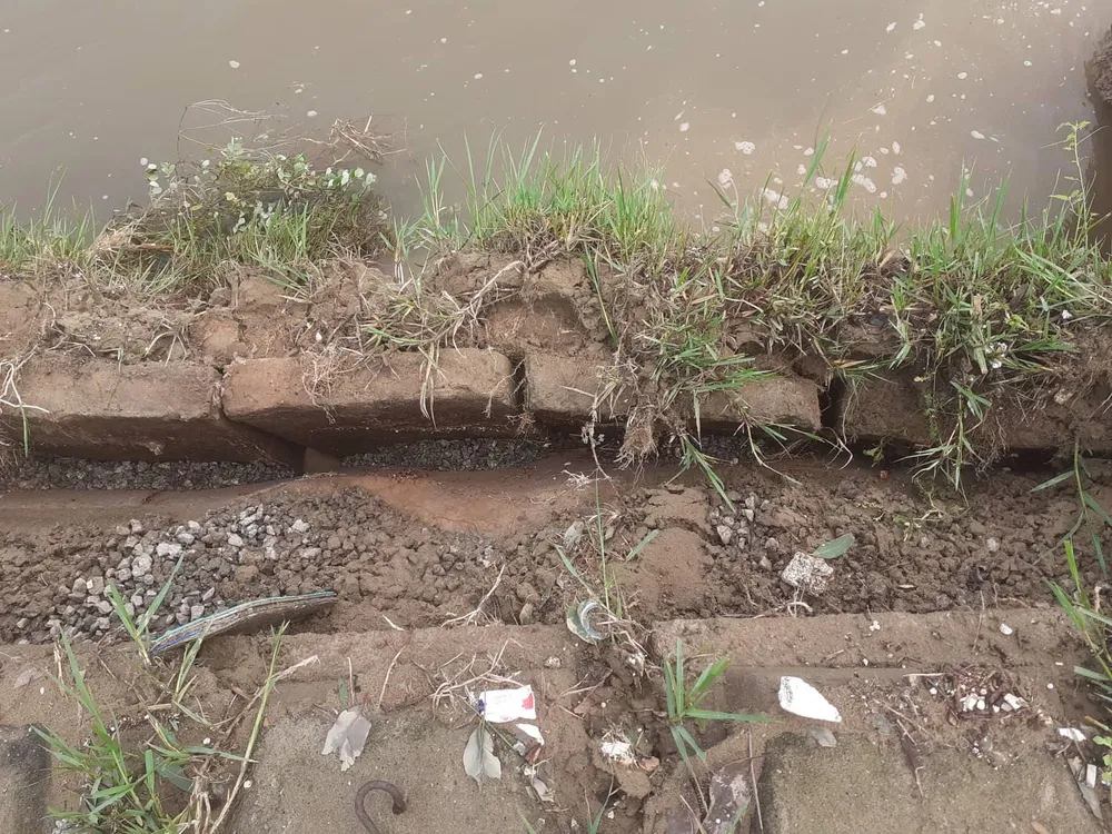 Đê chắn sóng ven biển ở Hà Tĩnh bị sạt lở sau mưa lũ ảnh 12