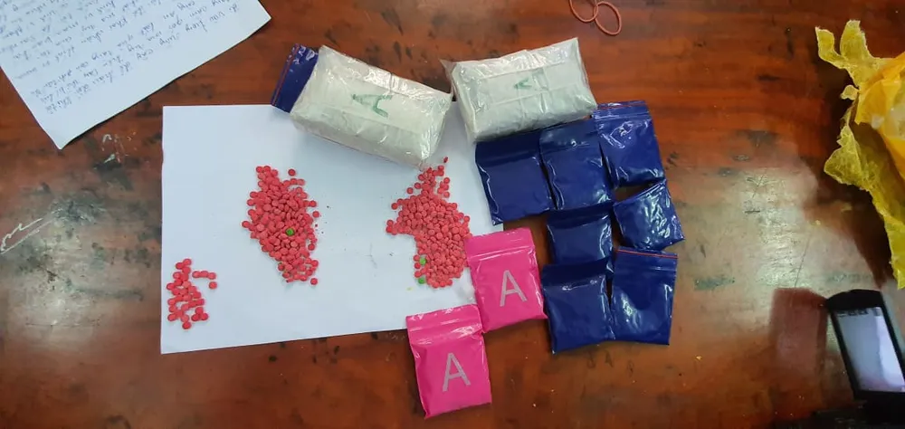 Bắt giữ đối tượng mang 6.000 viên ma túy đi tiêu thụ ảnh 2