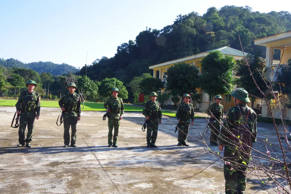 Giữ bình yên cho người dân đón tết ảnh 7